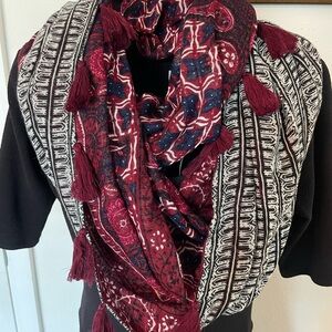 Stella & Dot Red and Black Patterned Scarf